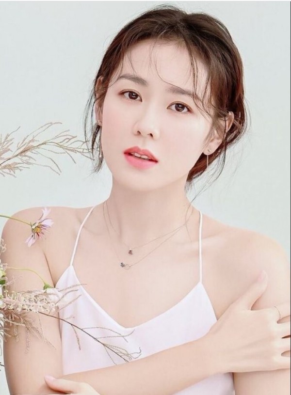 Starmometer Wanita Cantik di 2020