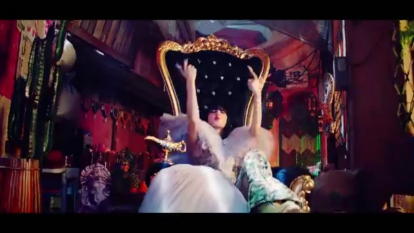 blackpink lisa ganesha