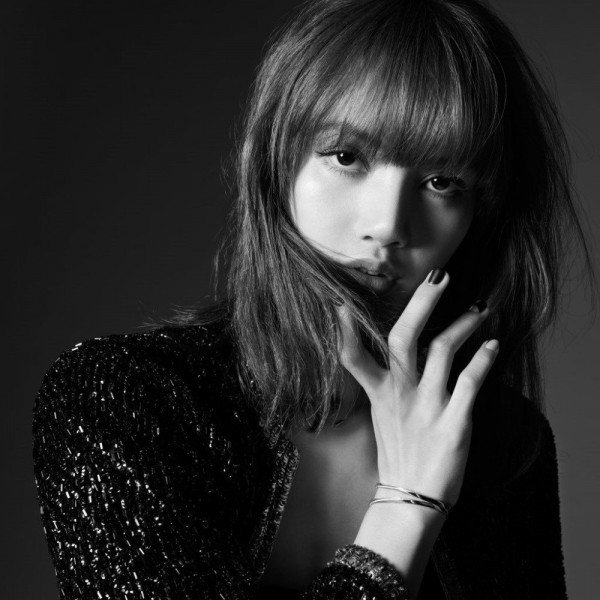 BLACKPINK Lisa Sekarang Menjadi Duta Global Resmi Merek Mewah Pertama, Celine!