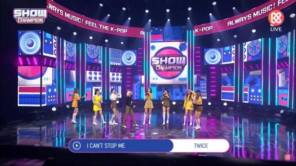Penggemar Berpikir TWICE Terlihat Trauma Saat Menyanyi Selama Panggung Encore Mereka