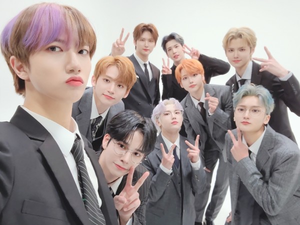 CRAVITY in Suits