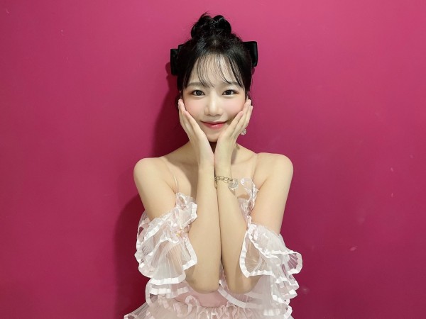 Jo Yuri GLASSY