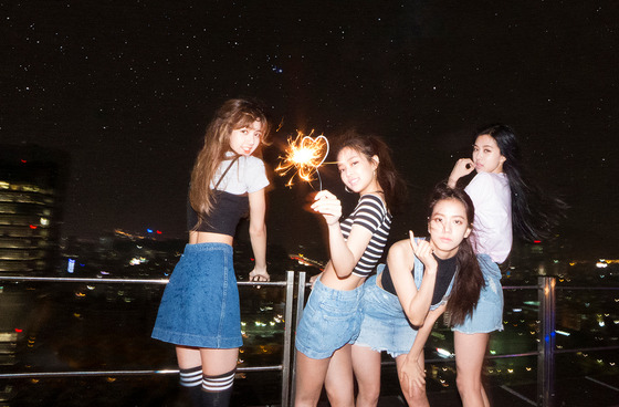 Anggota BLACKPINK Dikritik Karena Dukung 'Snowdrop' di Tengah Petisi Pembatalan Drama Jisoo