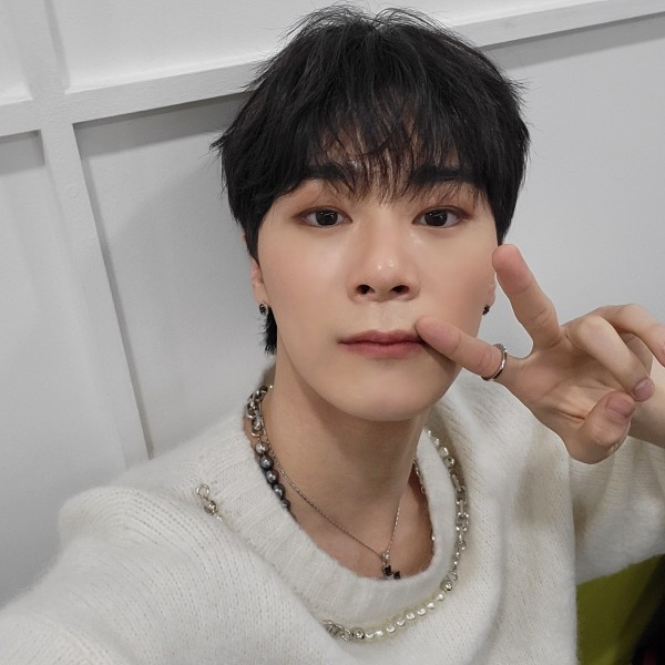 ASTRO Moonbin