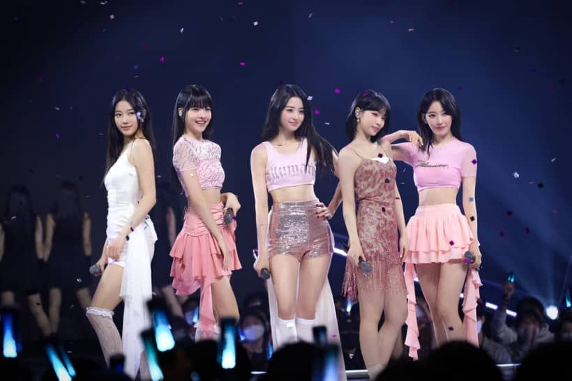 Le Sserafim Dituduh Melakukan Lip Sync Selama Pertunjukan Comeback