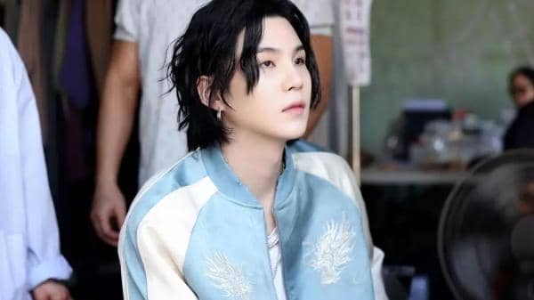 Suga Bts Memuncaki 7 Tangga Lagu Billboard + Menjadi Artis K Pop Pertama Yang Mencapai No. 1 Di Tangga Album Rap Teratas