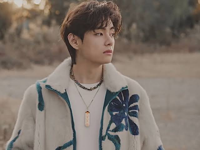V BTS