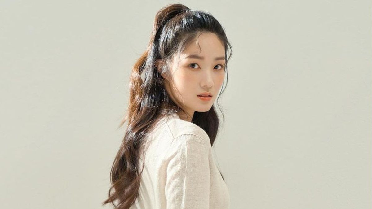 kim hye yoon