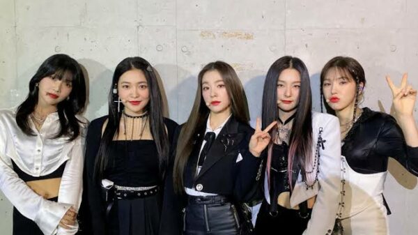 joy red velvet