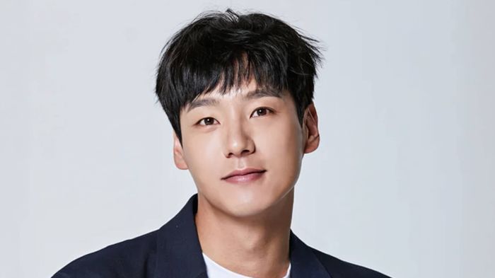 Daftar Film Dan Drama Korea Populer Yang Dibintangi Kwak Si Yang, Wajib Nonton!